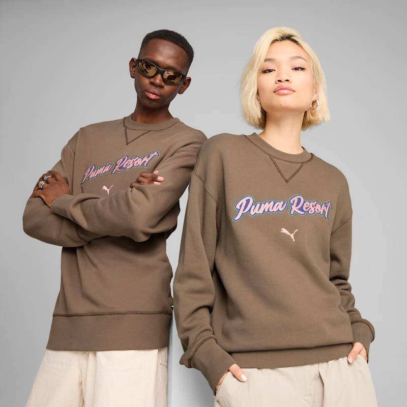 PREMIUM ESSENTIALS Men's Relaxed Graphic Crew - Image 2
